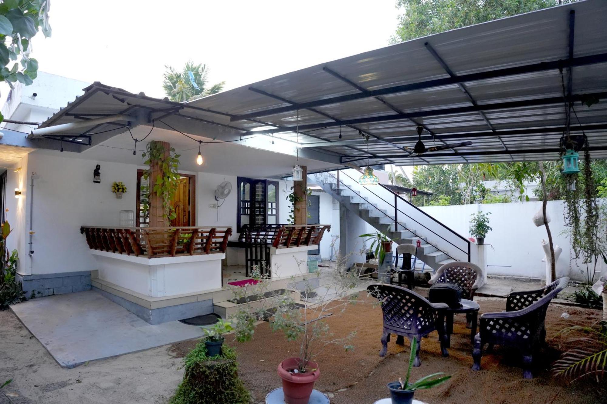 Jeehaa Homestay Alappuzha Esterno foto
