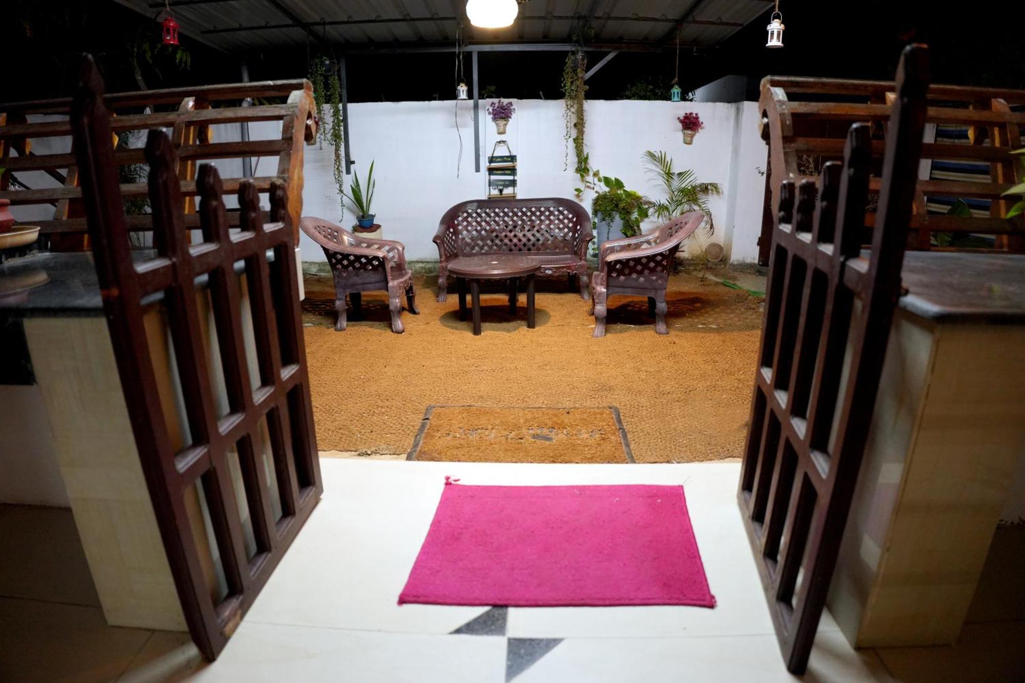 Jeehaa Homestay Alappuzha Esterno foto