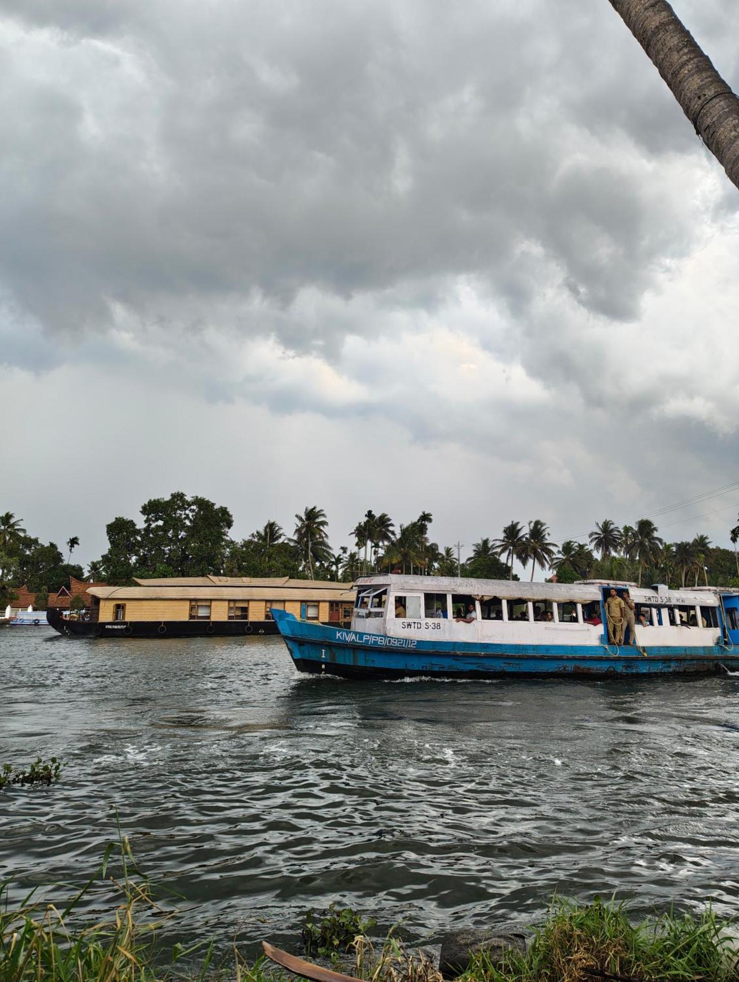 Jeehaa Homestay Alappuzha Esterno foto