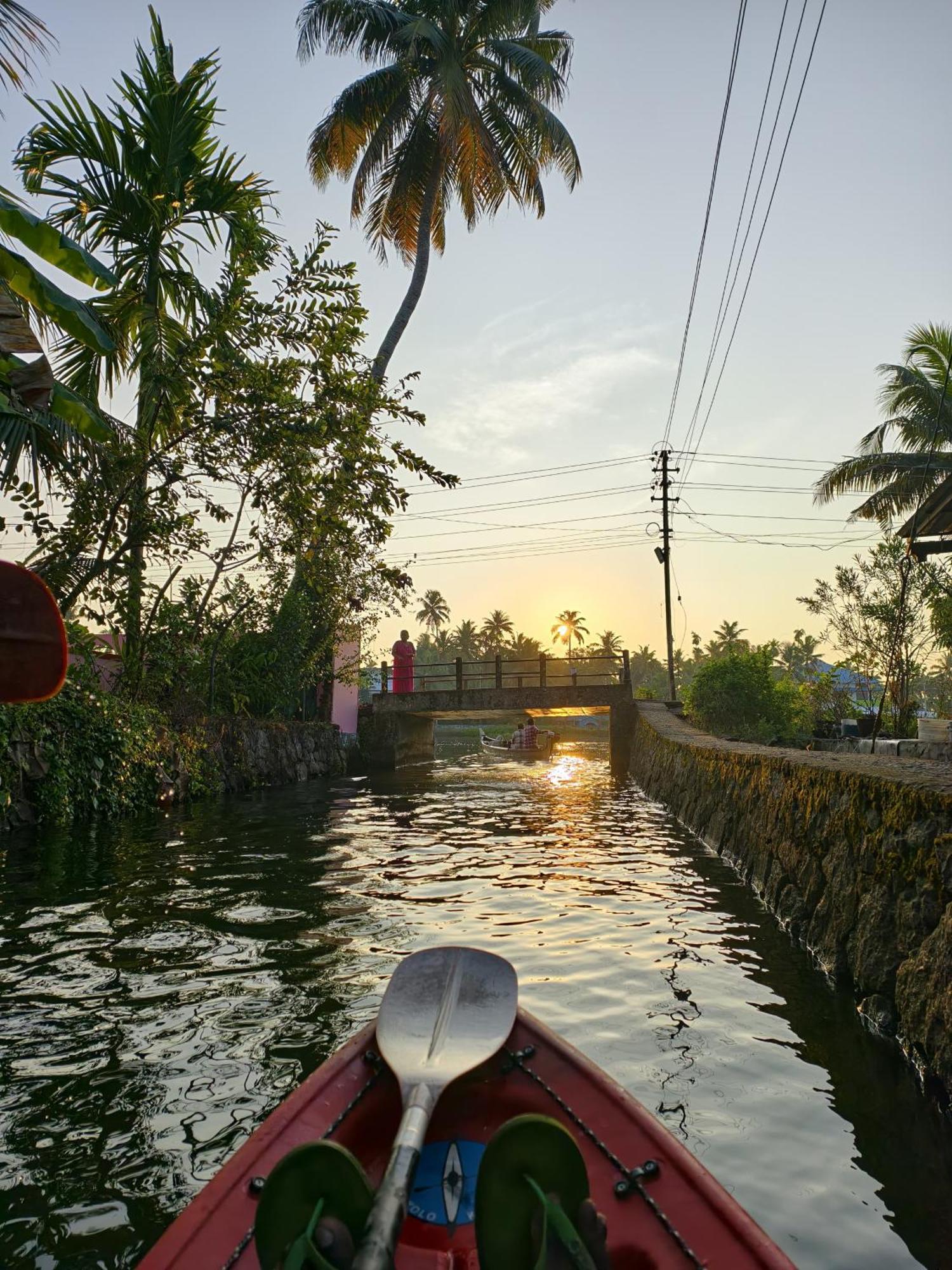 Jeehaa Homestay Alappuzha Esterno foto