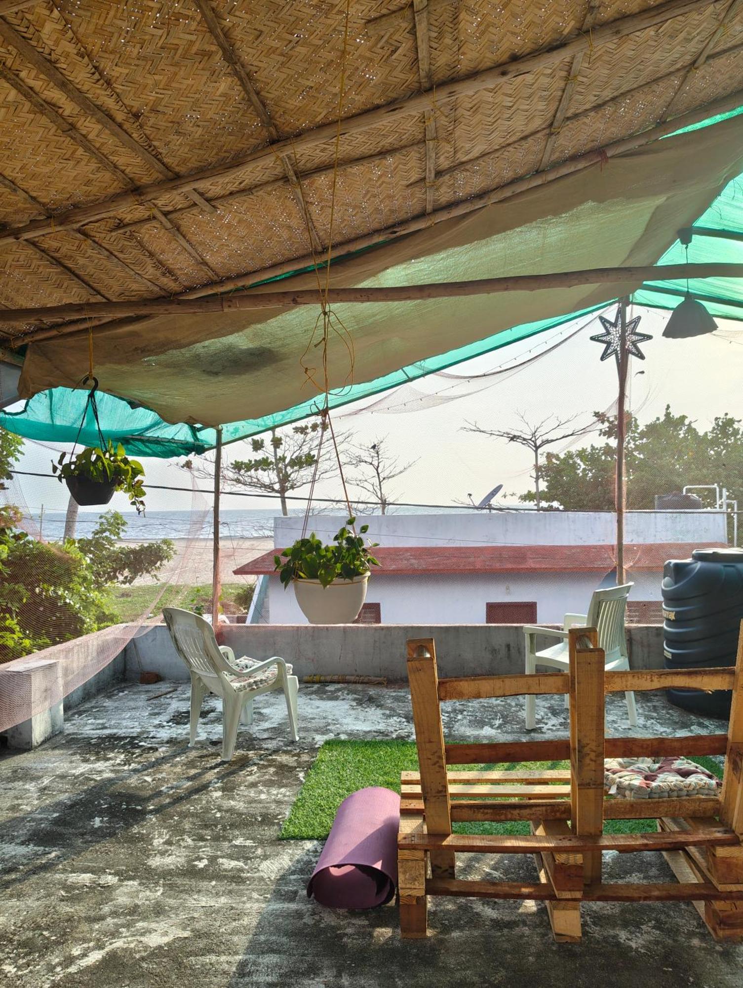 Jeehaa Homestay Alappuzha Esterno foto
