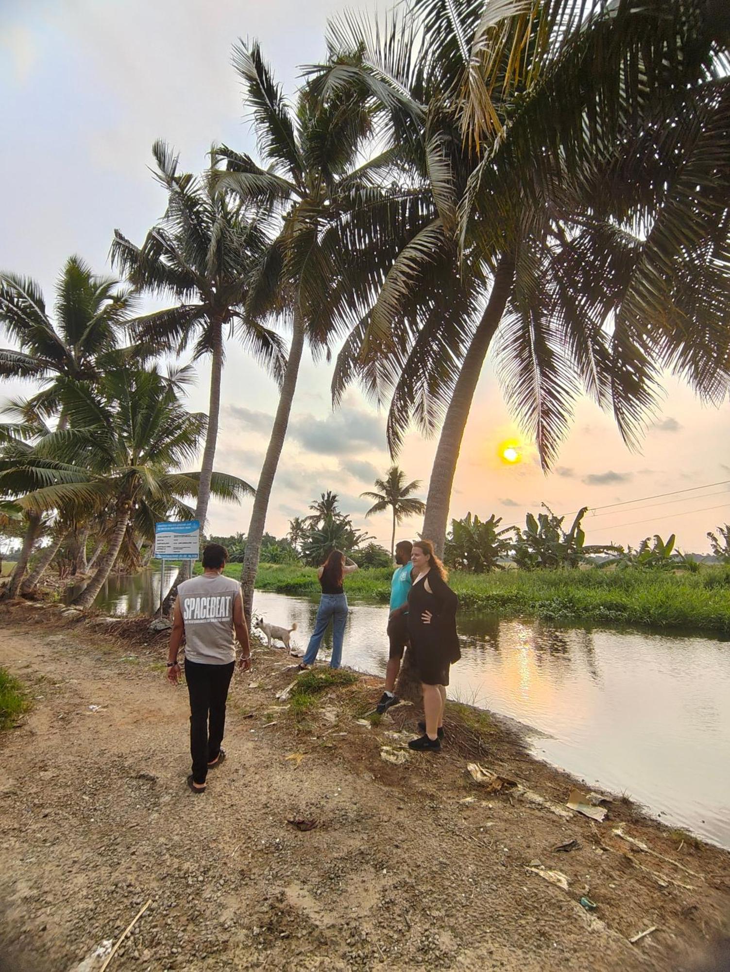 Jeehaa Homestay Alappuzha Esterno foto